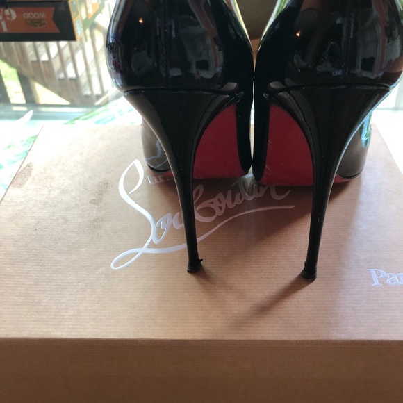 Christian Louboutin So Kate Heels - Picture 5 of 6